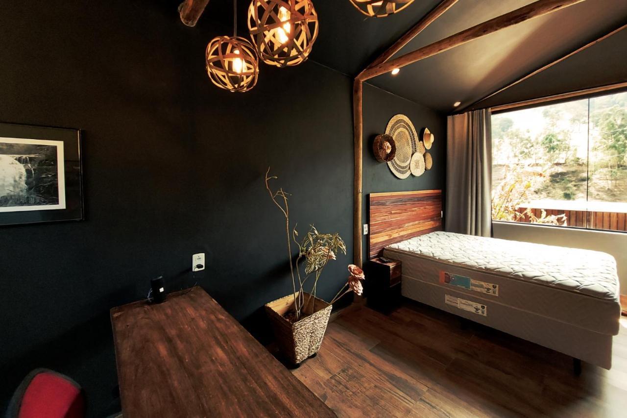 Bangalo Luxo Entre Lindas Cachoeiras Baependi Exteriör bild